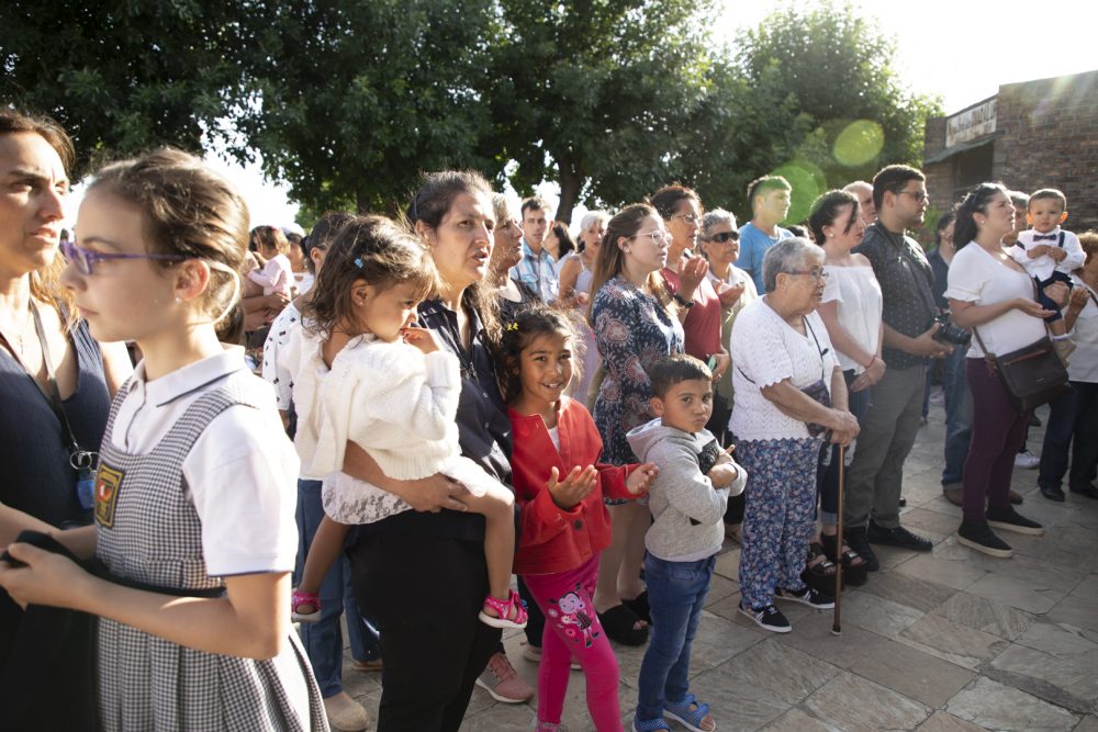 Los bautismos se hicieron en el frente de la parroquia Ntra. Sra. de Guadalupe /F. GUTIÉRREZ