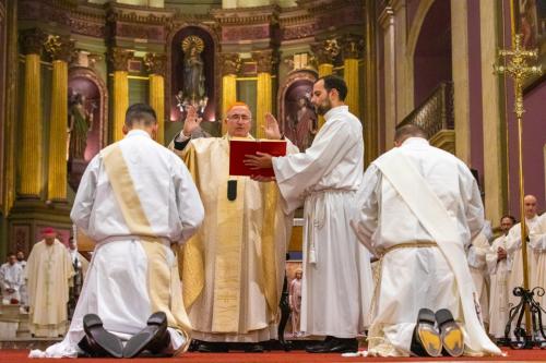 2024-04-14-Ordenacion-Sacerdotal-de-Agustin-e-Ignacio-12-de-24
