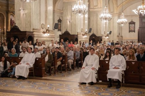 2026-03-21-Ordenaciones-diaconales-de-Ricardo-Antonio-y-Rogelio-04-de-75