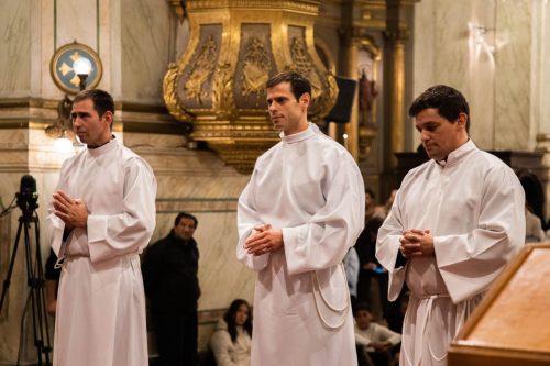 2026-03-21-Ordenaciones-diaconales-de-Ricardo-Antonio-y-Rogelio-15-de-75