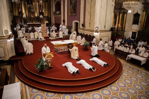 2026-03-21-Ordenaciones-diaconales-de-Ricardo-Antonio-y-Rogelio-21-de-75