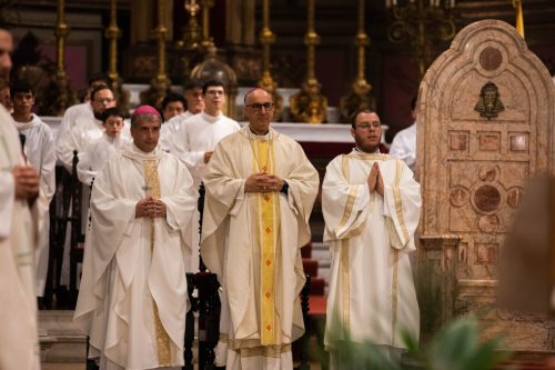 2026-03-21-Ordenaciones-diaconales-de-Ricardo-Antonio-y-Rogelio-30-de-75