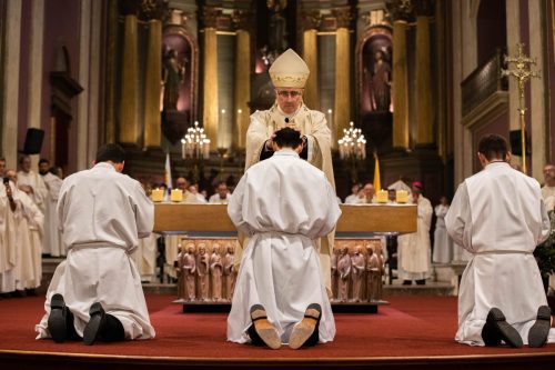 2026-03-21-Ordenaciones-diaconales-de-Ricardo-Antonio-y-Rogelio-33-de-75