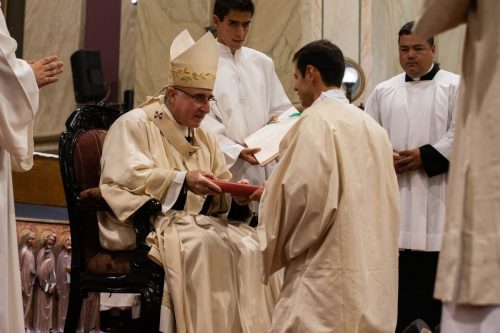 2026-03-21-Ordenaciones-diaconales-de-Ricardo-Antonio-y-Rogelio-47-de-75