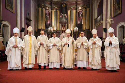 2026-03-21-Ordenaciones-diaconales-de-Ricardo-Antonio-y-Rogelio-67-de-75